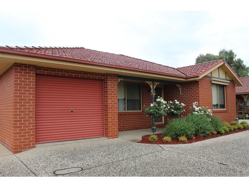 7/16 Keatinge Court, Lavington NSW 2641
