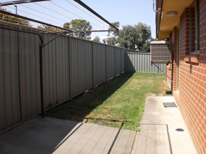 7/16 Keatinge Court, Lavington NSW 2641