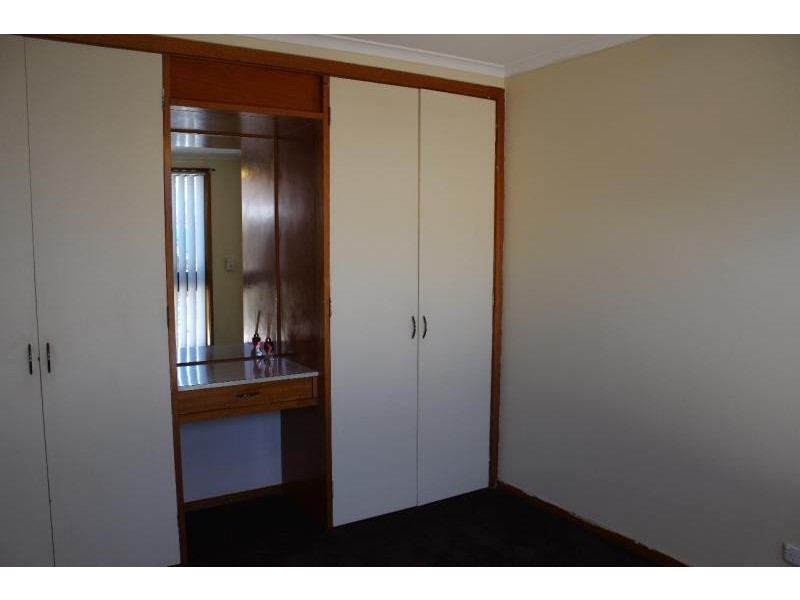 4/561 Woodbury Ct, Lavington NSW 2641