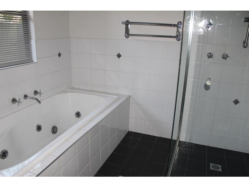 520 Ebden St, South Albury NSW 2640