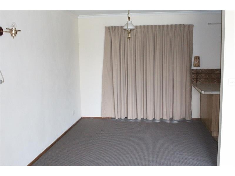 390 Dick Rd, Lavington NSW 2641