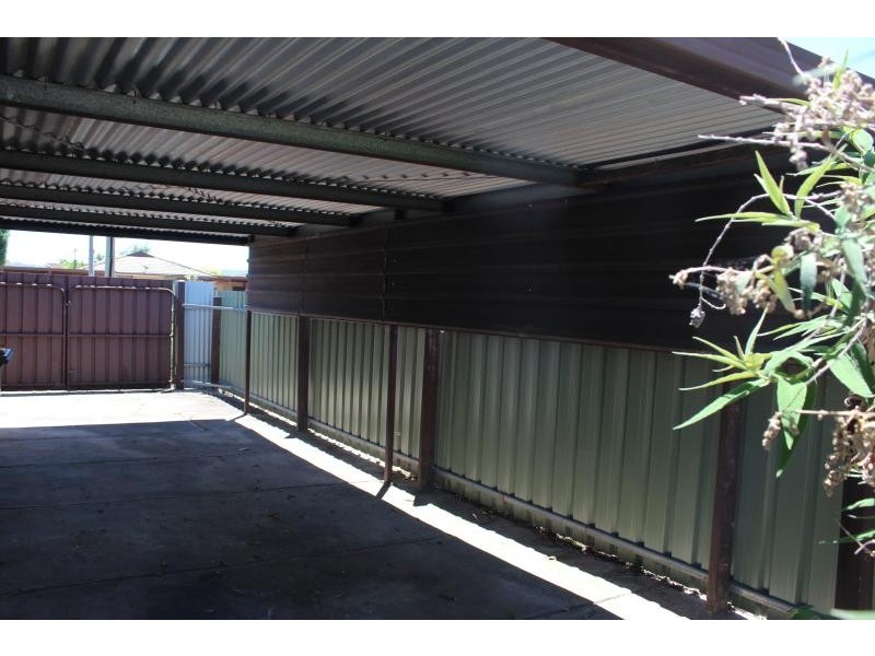 390 Dick Rd, Lavington NSW 2641