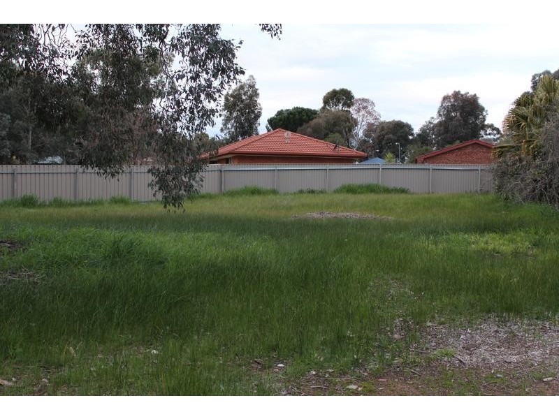 5 Blackbutt Ct, Thurgoona NSW 2640