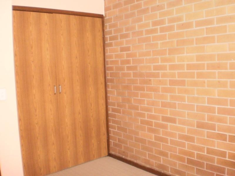 2/468 Kemp St, Lavington NSW 2641