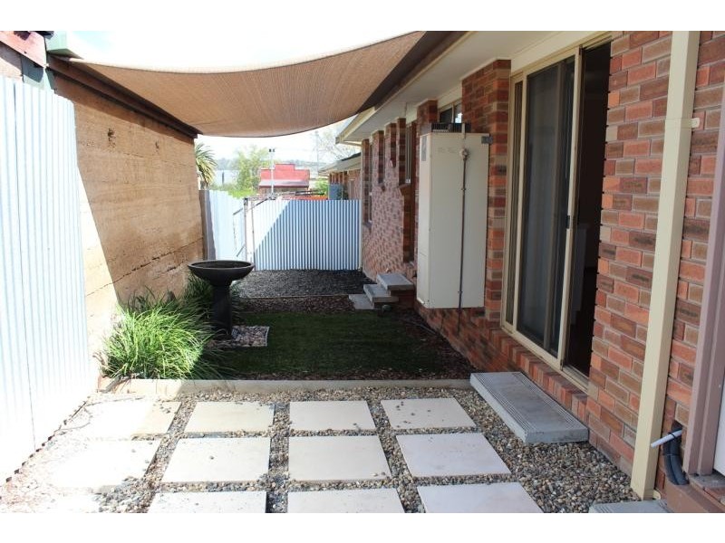 2/546 Hanel St, East Albury NSW 2640