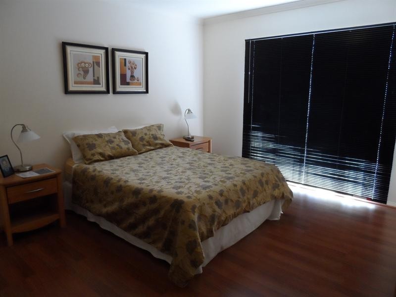 10 Dillagar Pl, Lavington NSW 2641