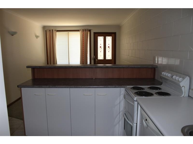 2/516 Alldis Ave, Lavington NSW 2641