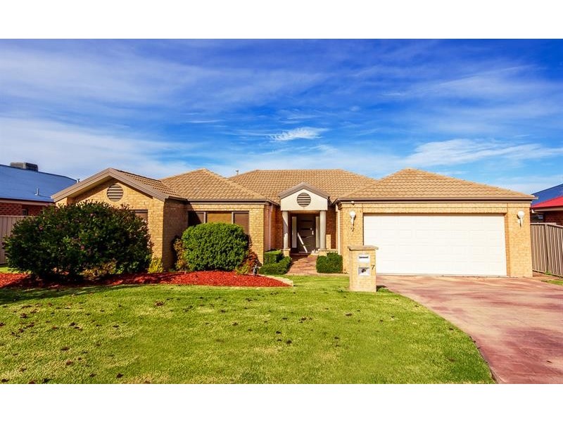 7 Dillagar  Place, Springdale Heights NSW 2641
