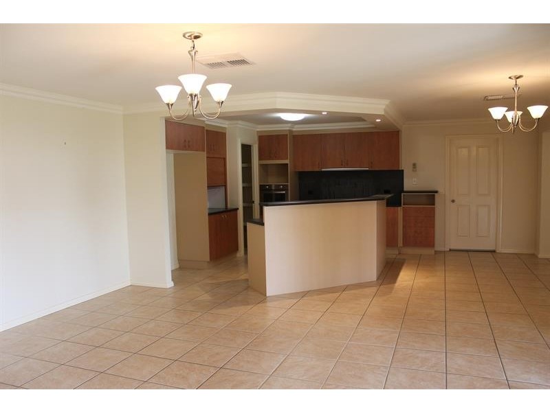 7 Dillagar  Place, Springdale Heights NSW 2641