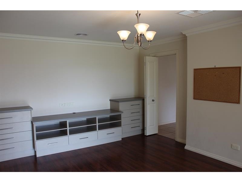 7 Dillagar  Place, Springdale Heights NSW 2641