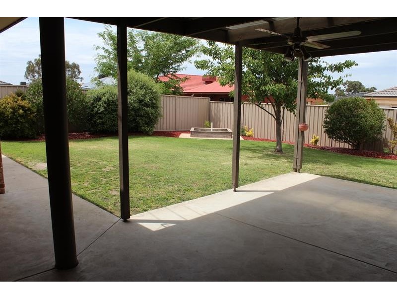7 Dillagar  Place, Springdale Heights NSW 2641