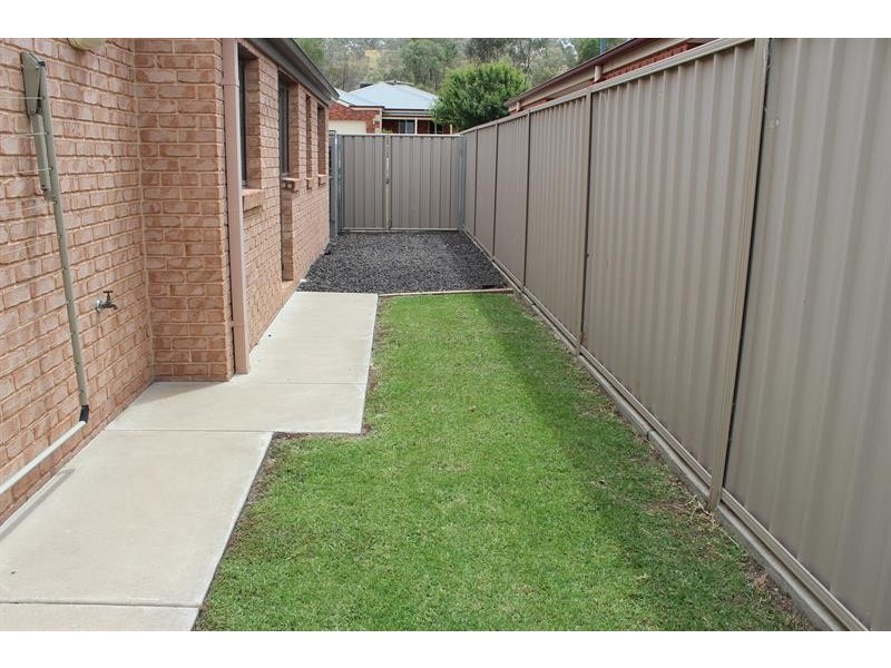 7 Dillagar  Place, Springdale Heights NSW 2641