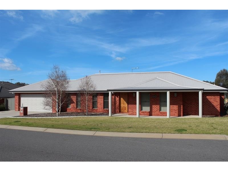 6 Firetail St, Thurgoona NSW 2640