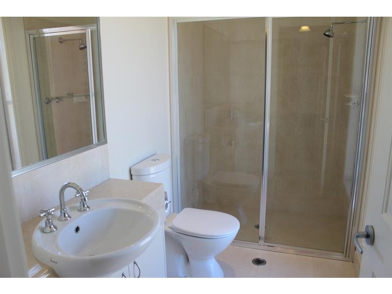 6 Firetail St, Thurgoona NSW 2640