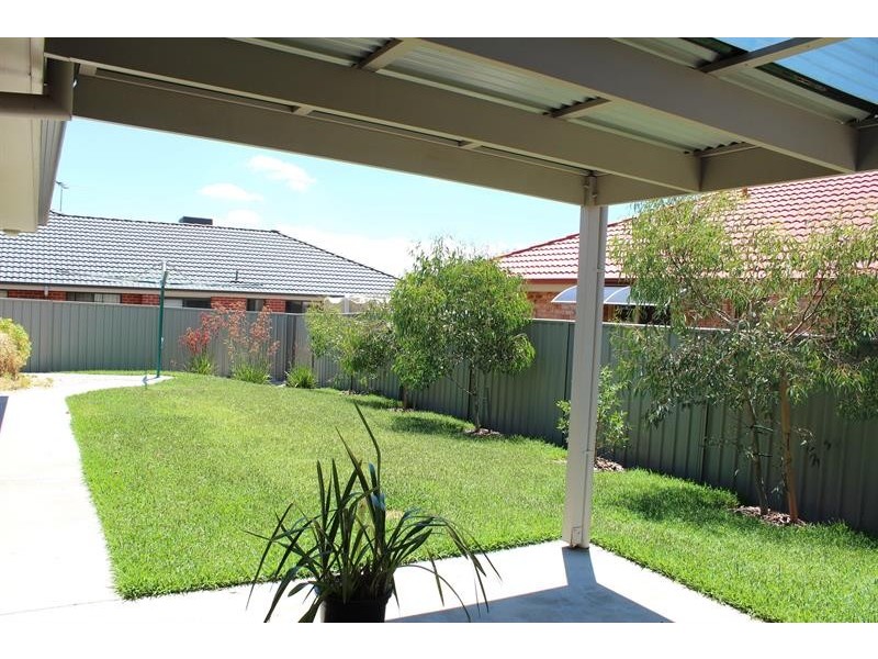 6 Firetail St, Thurgoona NSW 2640