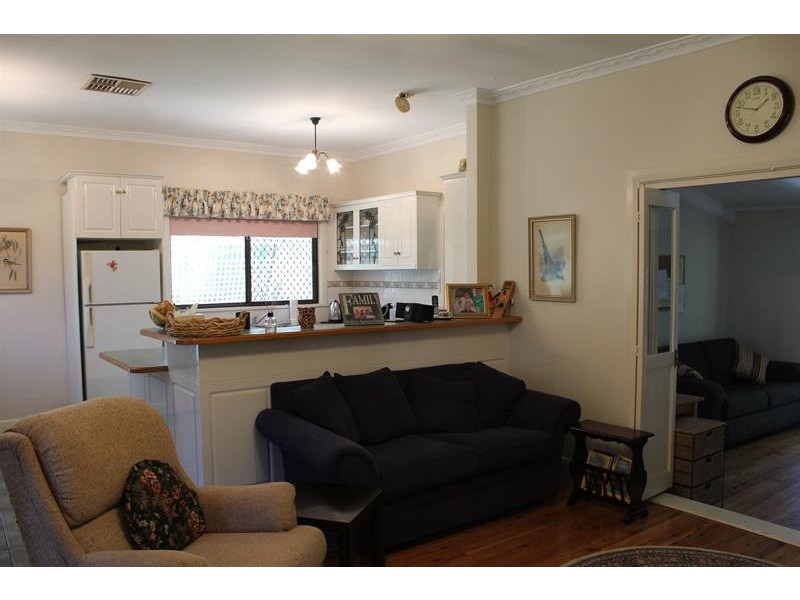 515 Nathan Ave, Albury NSW 2640