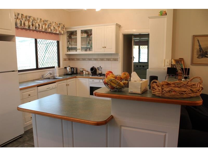 515 Nathan Ave, Albury NSW 2640