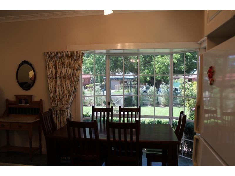 515 Nathan Ave, Albury NSW 2640