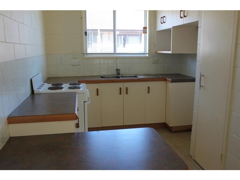 1/416 Kotthoff  Street, Lavington NSW 2641