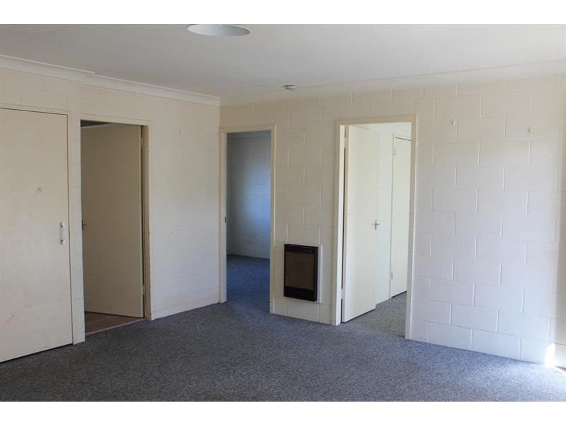 1/416 Kotthoff  Street, Lavington NSW 2641