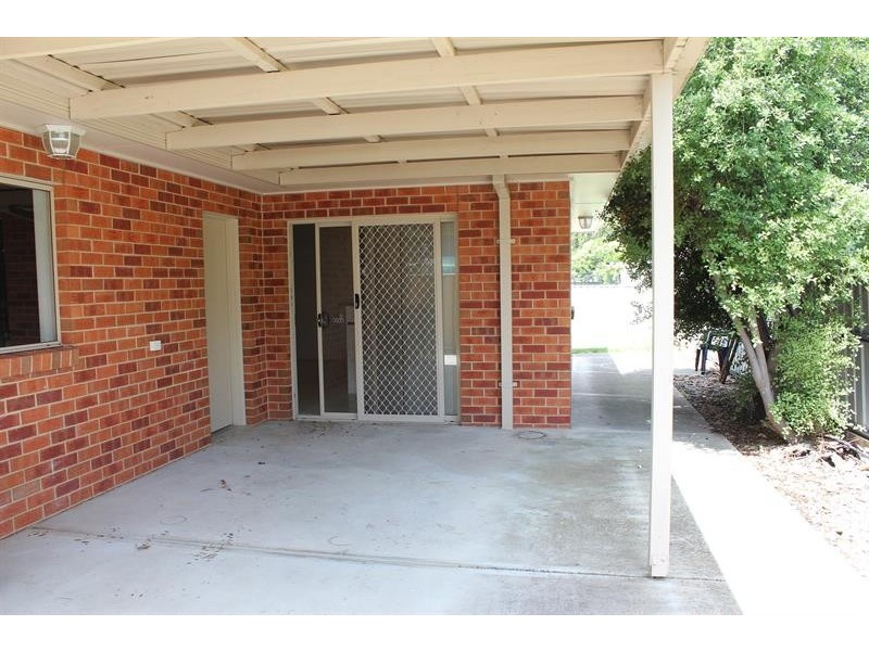 2/385 Nowland Avenue, Lavington NSW 2641