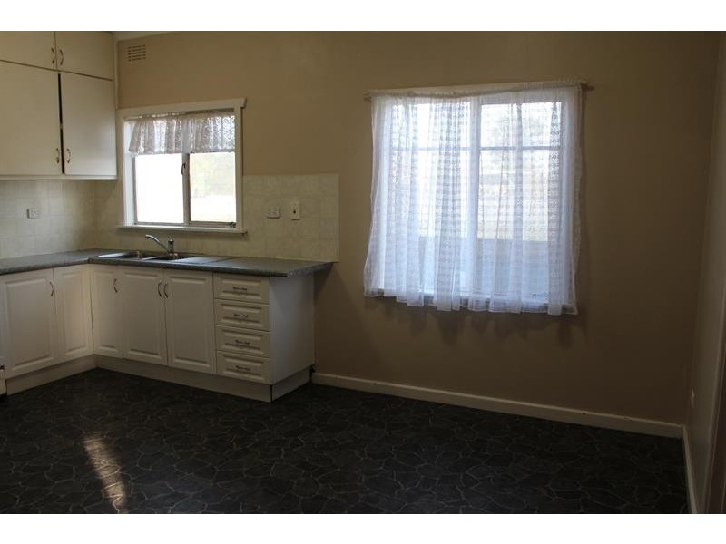 346 Urana Rd, Lavington NSW 2641