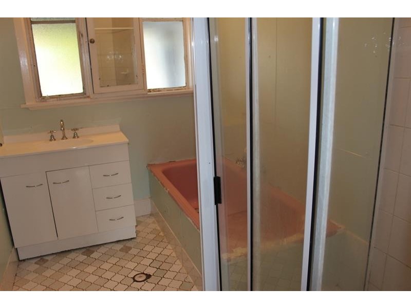 346 Urana Rd, Lavington NSW 2641