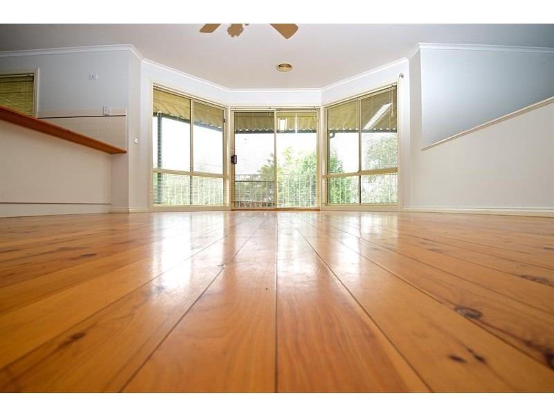 19 Janette Ct, Lavington NSW 2641