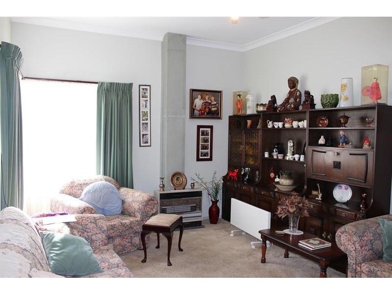 336 Dick Rd, Lavington NSW 2641