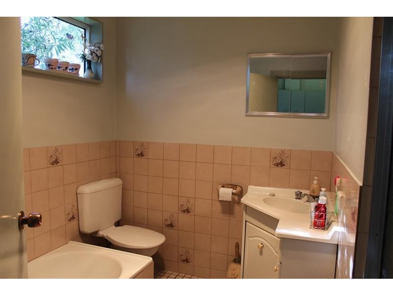 336 Dick Rd, Lavington NSW 2641