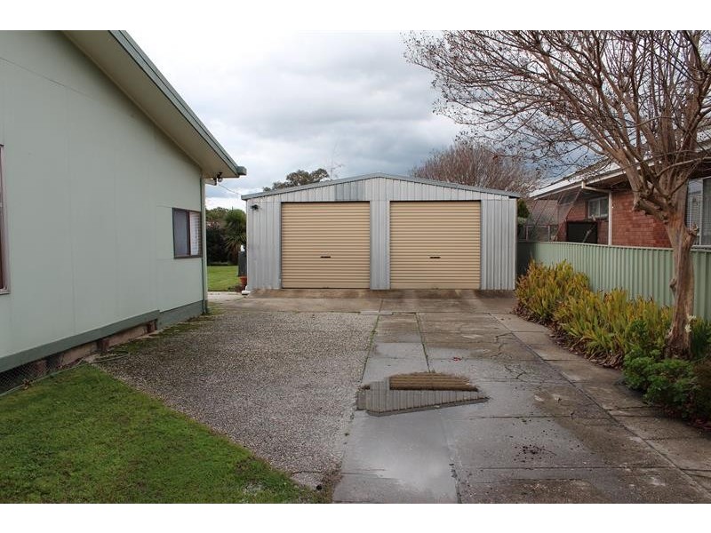 336 Dick Rd, Lavington NSW 2641