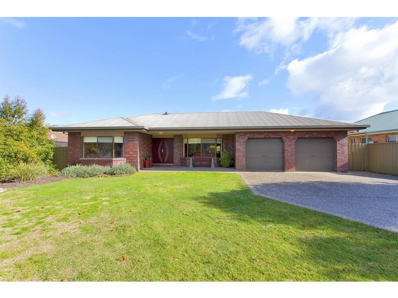 22 Worsley  Pl, Lavington NSW 2641