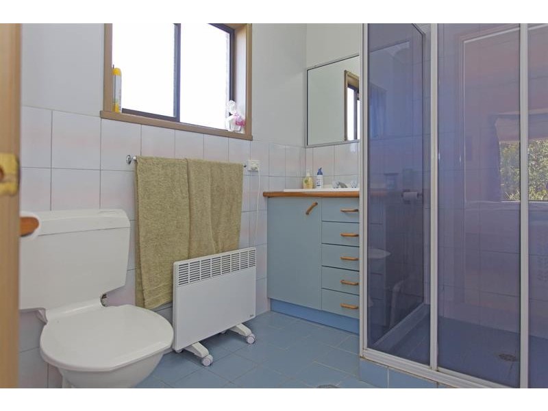 22 Worsley  Pl, Lavington NSW 2641