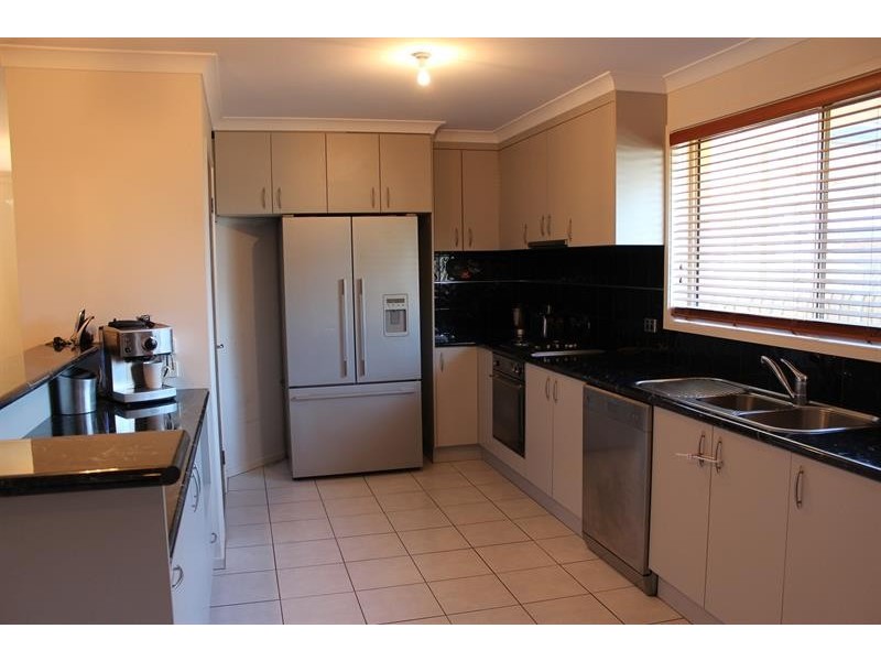 85 Adams St, Jindera NSW 2642