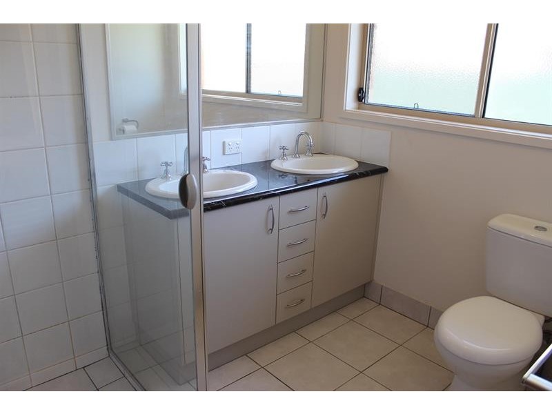 85 Adams St, Jindera NSW 2642