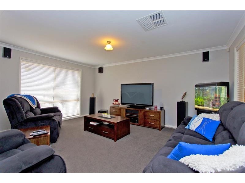 22 Almurta Ct, Springdale Heights NSW 2641