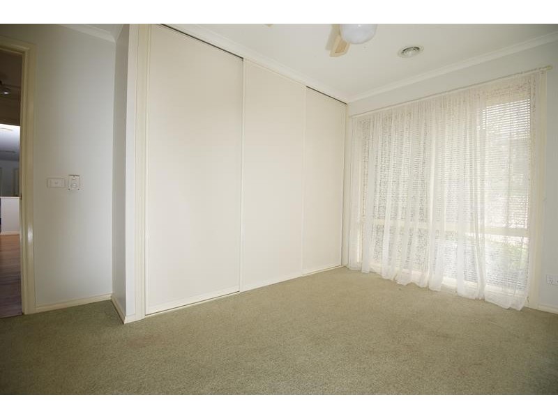 19 Janette Ct, Lavington NSW 2641