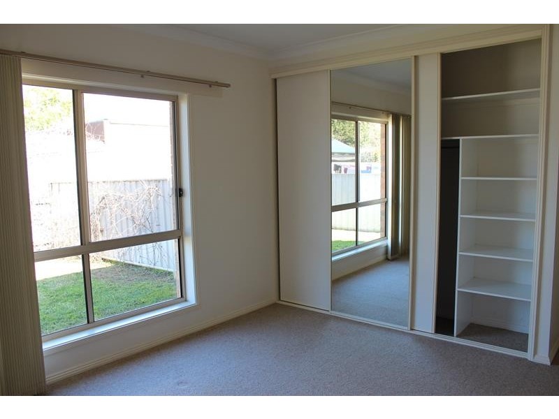 1/407 Logan Rd, North Albury NSW 2640