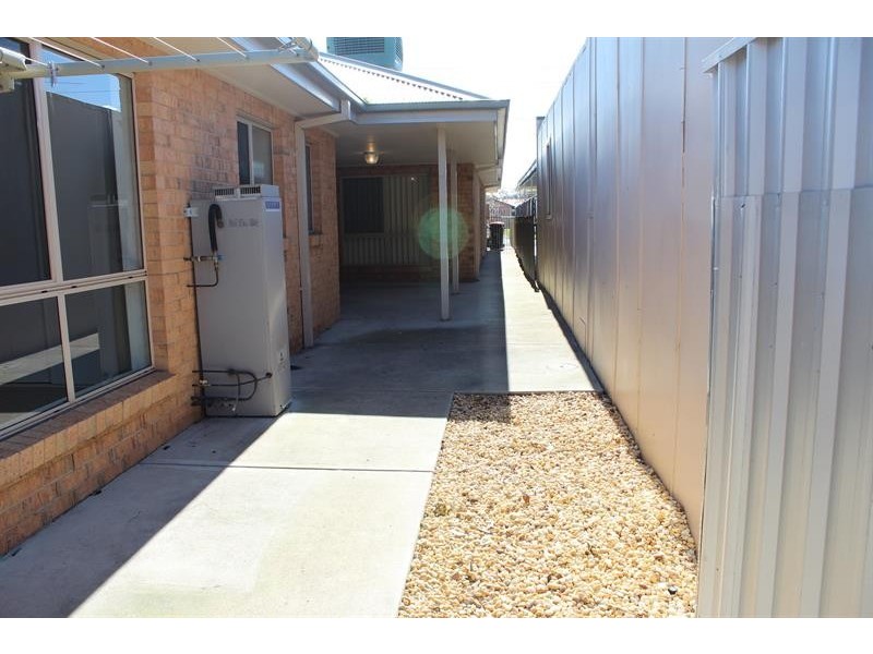 1/407 Logan Rd, North Albury NSW 2640