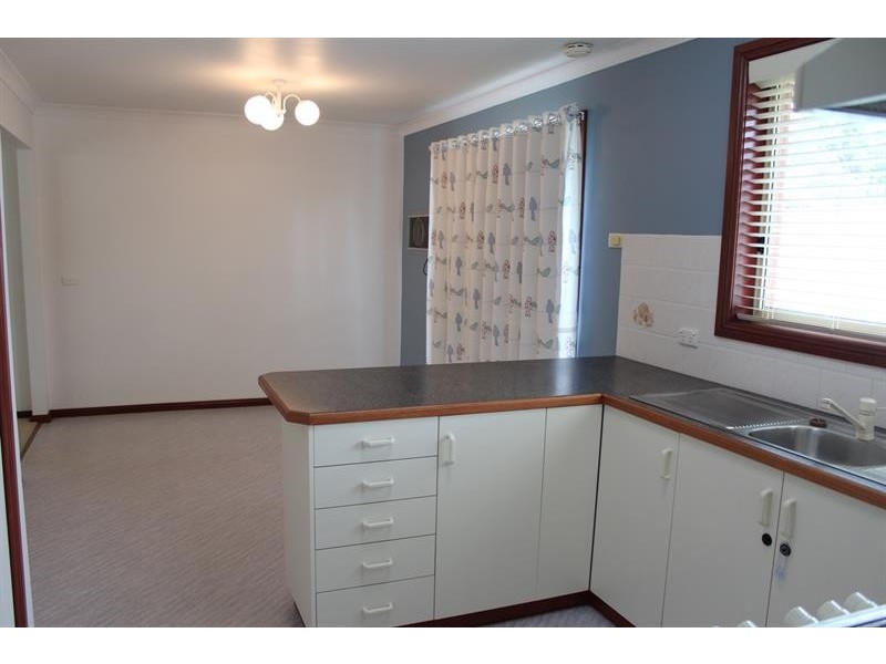 6/16 Keatinge Court Ct, Lavington NSW 2641