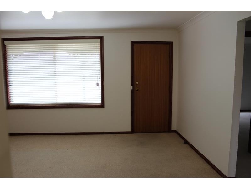 6/16 Keatinge Court Ct, Lavington NSW 2641