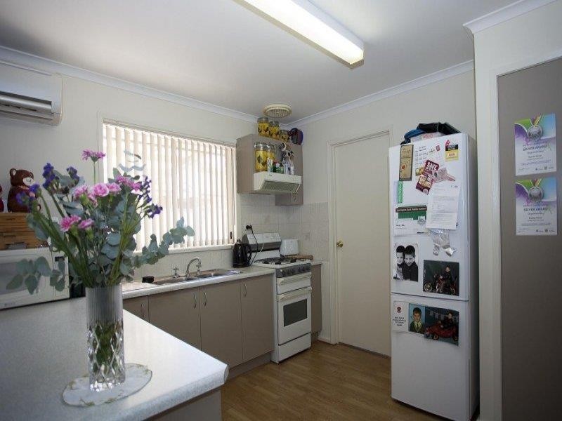 1/36 Jackling Dr, Lavington NSW 2641