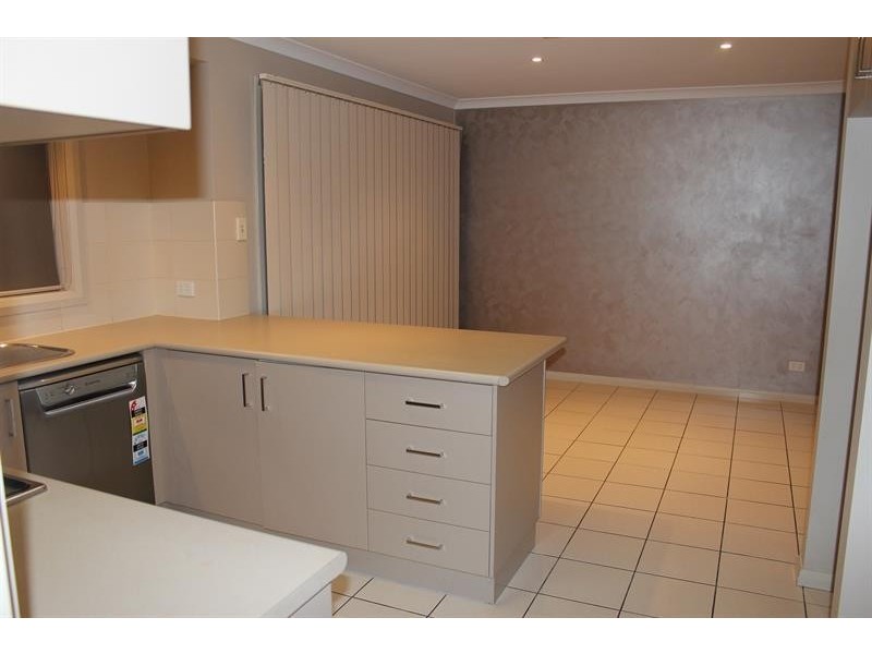 1/566 Buchhorn St, Lavington NSW 2641