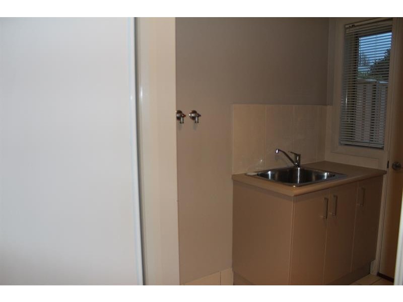 1/566 Buchhorn St, Lavington NSW 2641