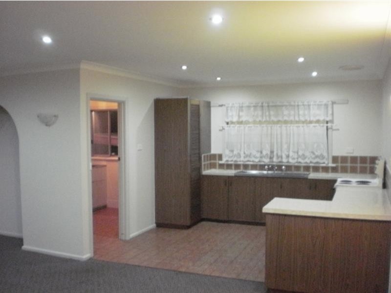 1-5/307 Vickers  Rd, Lavington NSW 2641