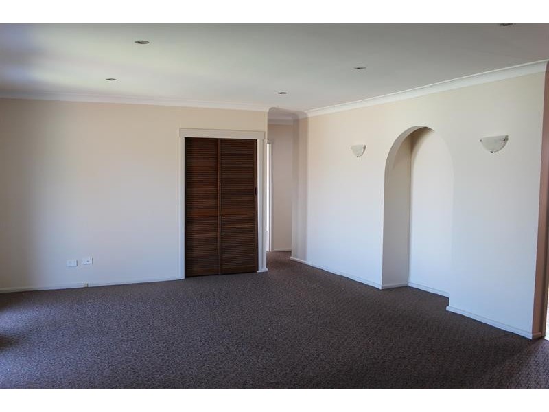 1-5/307 Vickers  Rd, Lavington NSW 2641