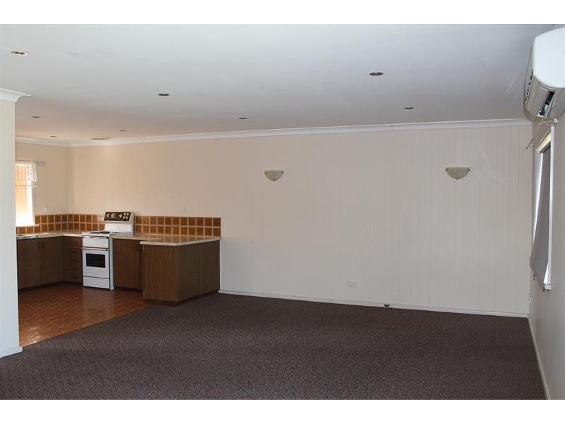 1-5/307 Vickers  Rd, Lavington NSW 2641