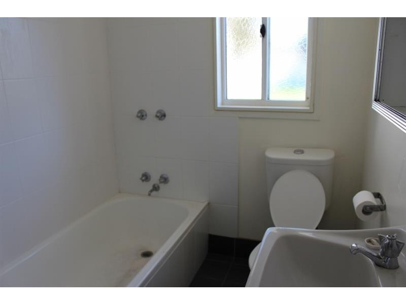 588 Jackson  Place, North Albury NSW 2640