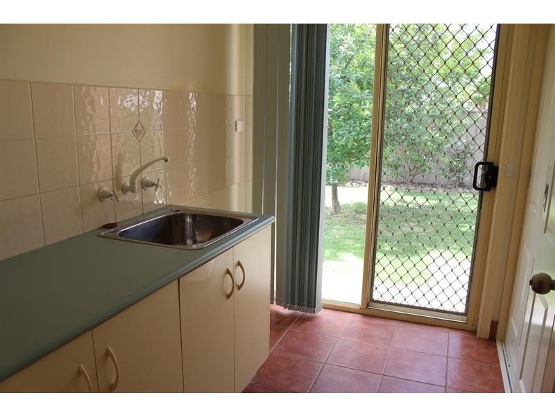 4 Bizet  Pl, Albury NSW 2640