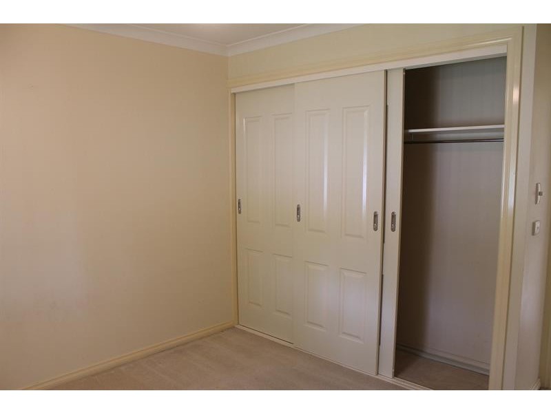 4 Bizet  Pl, Albury NSW 2640